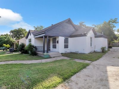 1310 Elmwood Dr