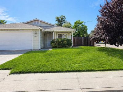 2584 S Roughrider Ave