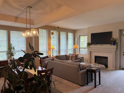 5913 Horsemans Canyon Dr APT 1C