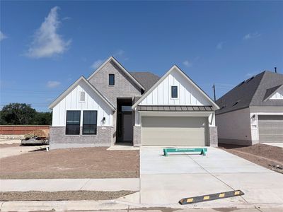 233 W Faulkner St