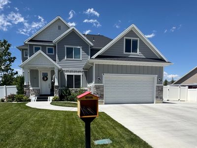 13 N 450th St W
