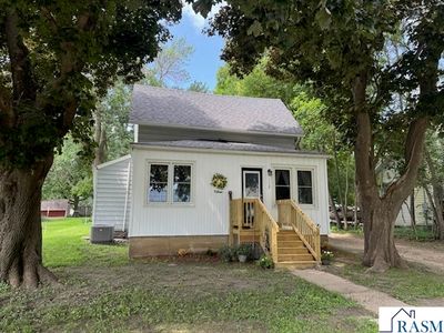 112 S 2nd St