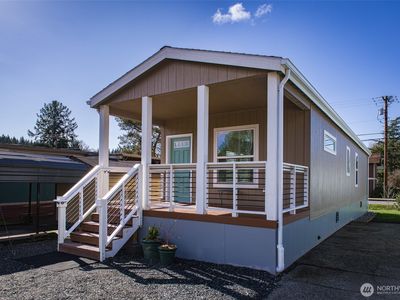 2400 DONOVAN Avenue #4