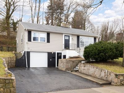 326 Austin St