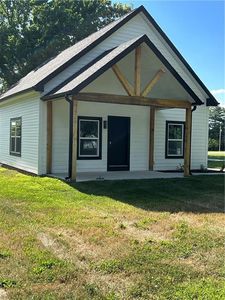 402 N Bynum Rd