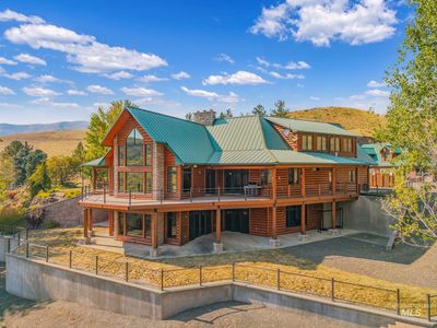 327 Two Bears Rd