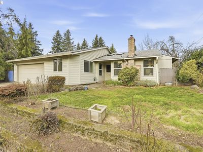 15893 NE Holladay St