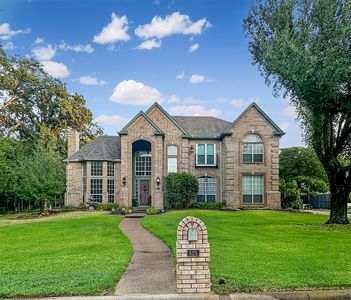 525 Ravenaux Dr