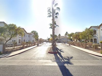 5655 E Sahara Ave UNIT 1053