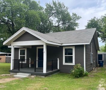 Property at 425 Gregg St, Albany, TX