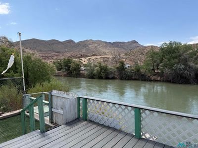 1101 E Riverside Dr