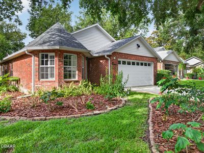18 Oak Village Dr