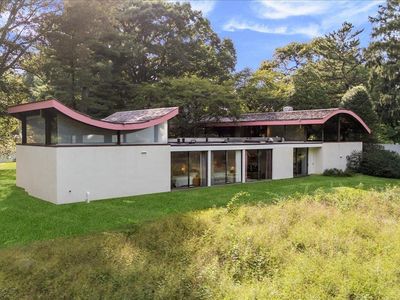 347 Duck Pond Road