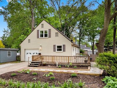 910 Foley Ave