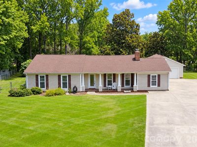 7904 Saddleview Ct