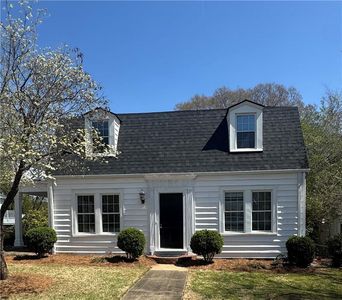 1001 Highland Ave SE