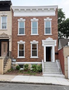 33 Sunnyside Court