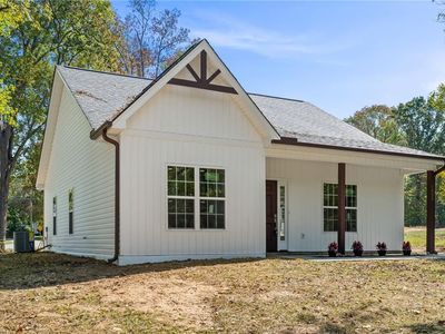 Property at 1055 Fisher Ferry St, Thomasville, NC