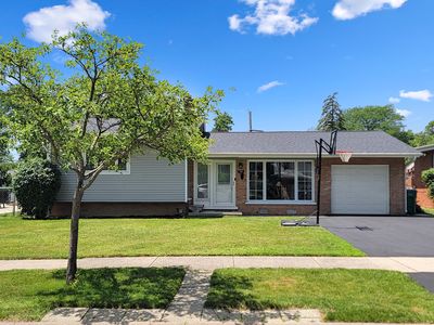 Property at 702 S School St, Lombard, IL