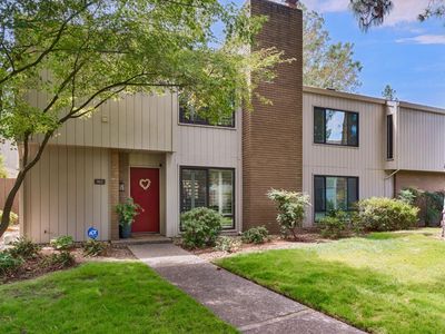 802 Dunbarton Cir