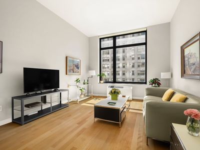 450 E 83rd St APT 4H