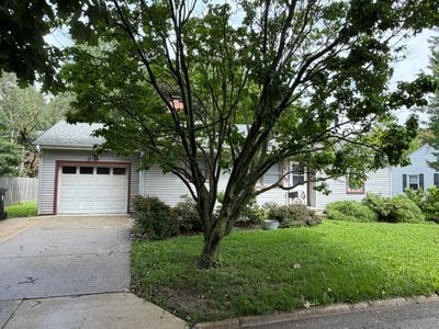 32 University Ct