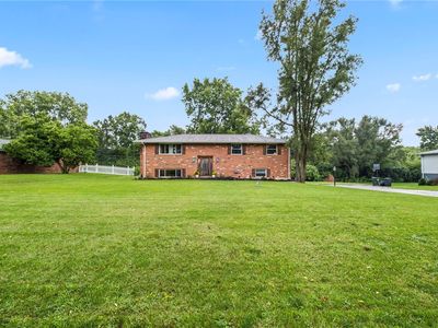1310 Old Country Ln