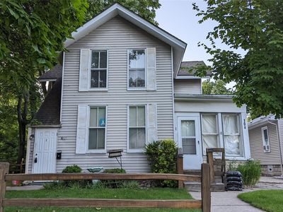 104 Grand Ave