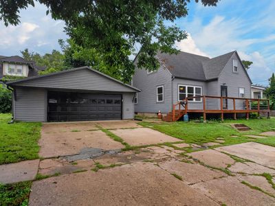 504 Randall St