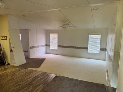 18203 Hollister Rd
