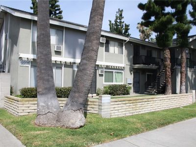 10011 Sepulveda Blvd
