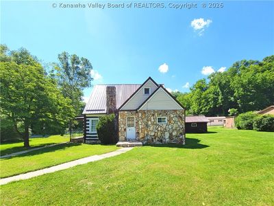 901 Green Valley Dr