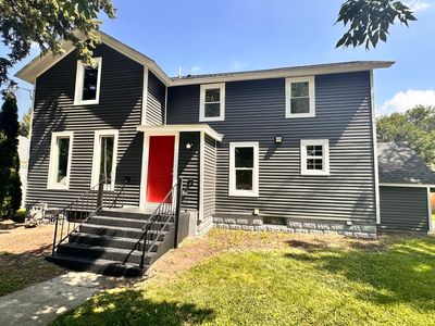323 N Main St