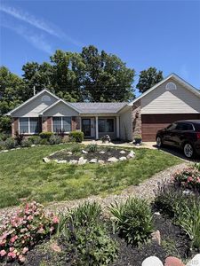 814 Emerald Place Dr