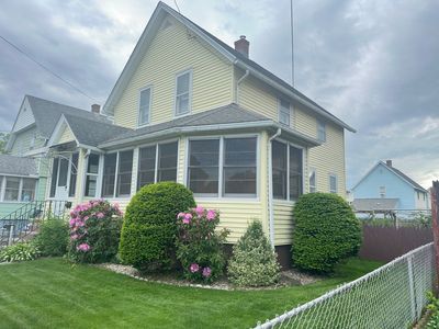 15 Bristol St