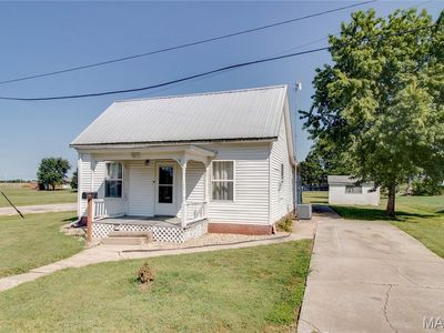 Property at 1011 Walnut St, Greenfield, IL