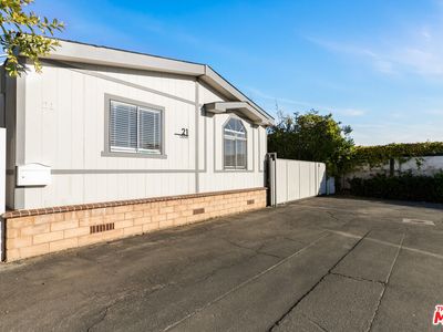 8250 Lankershim Blvd #198