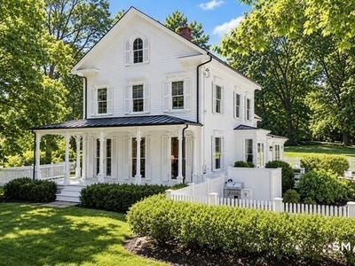 999 Bronson Road