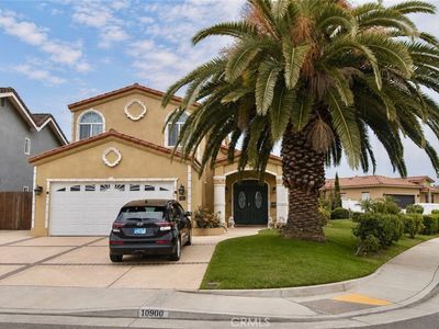 10900 La Flor Ave