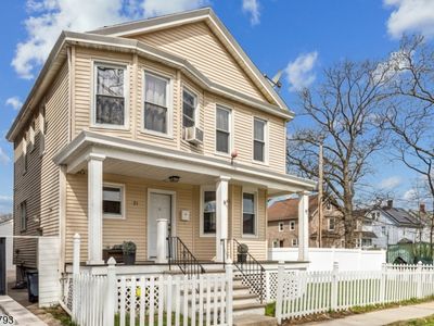21 Ellington St