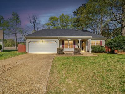 114 Edwards Ct
