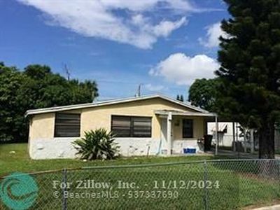 1051 NW 25th Way