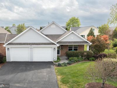 200 Crestwood Ln