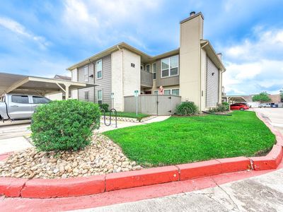 1900 Bay Area Blvd #144