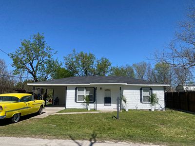 Property at 211 S Smyth St, Mart, TX