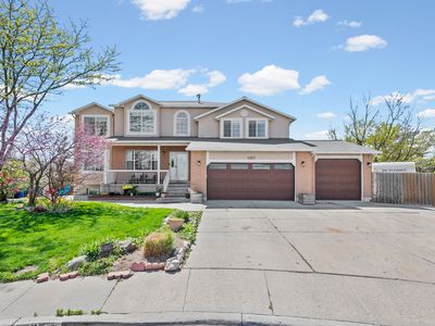 1367 W Caesar Cir