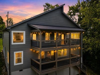 353 Oak Lake Dr