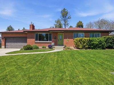 1553 E Fuller Dr