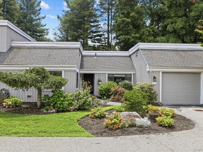 159 Heritage Hills #B