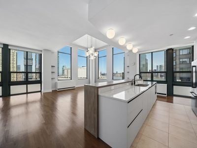 105 Greene St APT 1901